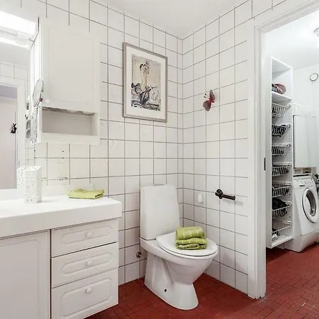 Center City Guest house *